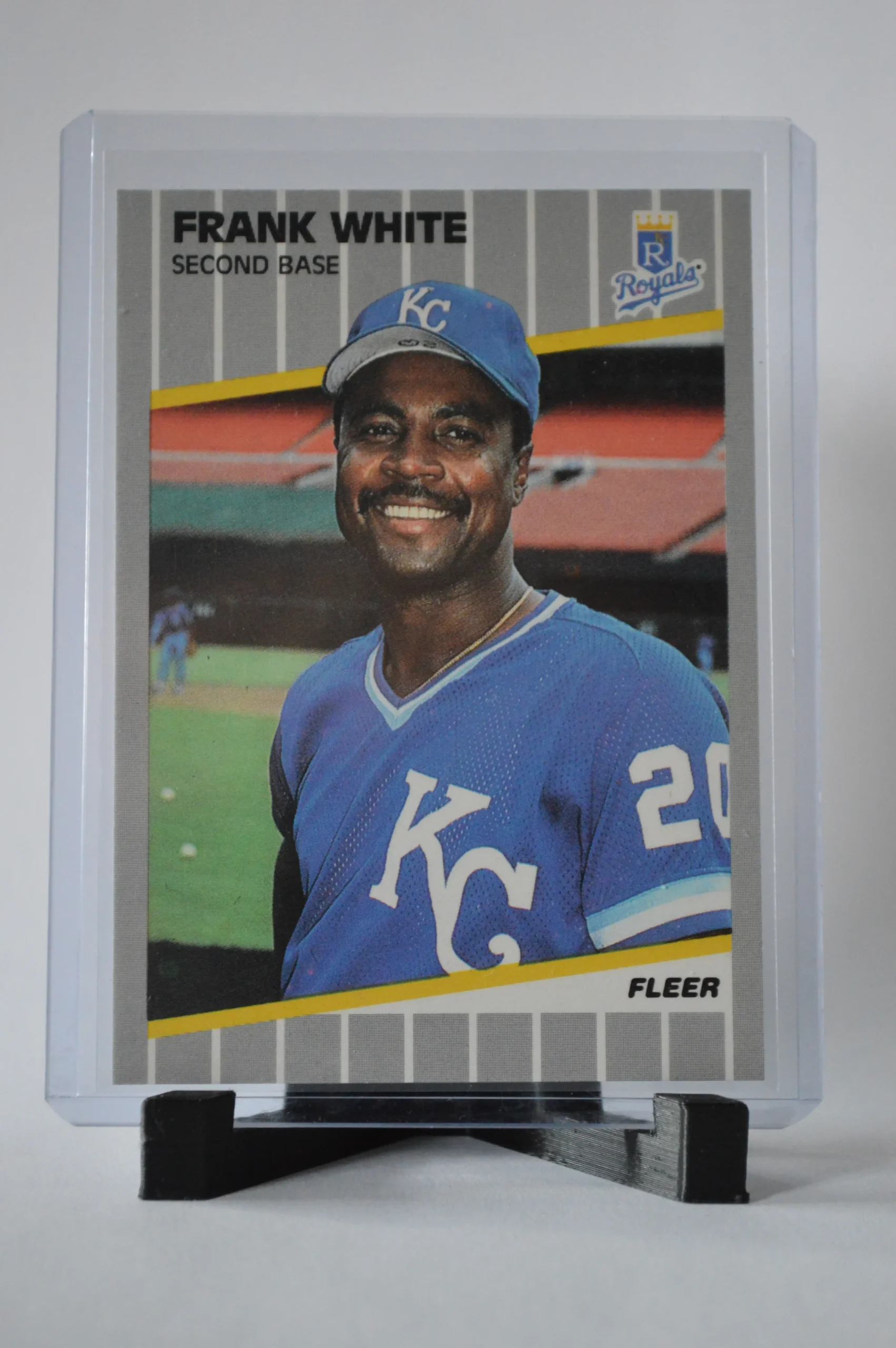 Frank White 1989 Fleer Baseball Base Set #297