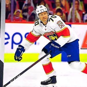 Patric Hornqvist 2021-22 Upper Deck Series 1 Hockey Base Set #77