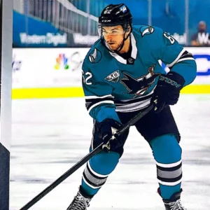 Kevin Labanc 2021-22 Upper Deck Series 1 Hockey Base Set #151