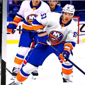 Casey Cizikas 2021-22 Upper Deck Series 2 Hockey Base Set #364