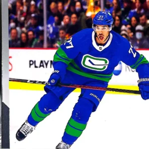 Travis Hamonic 2021-22 Upper Deck Series 2 Hockey Base Set #424