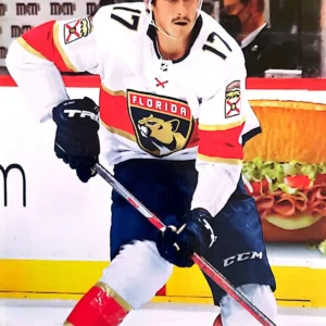 Mason Marchment 2022-23 Upper Deck Series 1 Hockey Base Set #77