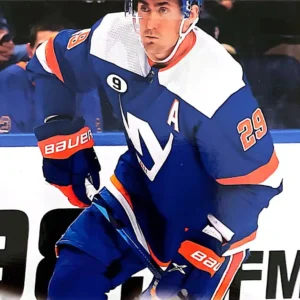 Brock Nelson 2022-23 Upper Deck Series 1 Hockey Base Set #115