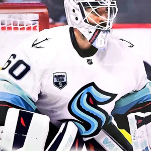 Chris Driedger 2022-23 Upper Deck Series 1 Hockey Base Set #149