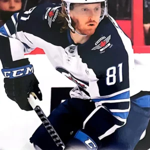 Kyle Connor 2022-23 Upper Deck Series 1 Hockey Base Set #195