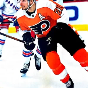 Scott Laughton 2022-23 Upper Deck Series 2 Hockey Base Set #384