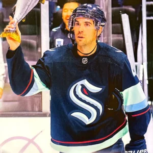 Justin Schultz 2022-23 Upper Deck Extended Series Hockey Base Set #619