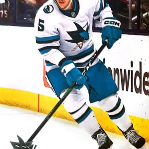 Matt Benning 2023-24 Upper Deck Series 1 Hockey Base Set #148