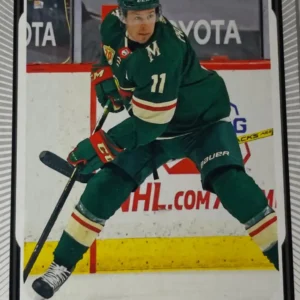 Zach Parise 2021-22 O-Pee-Chee Hockey Base Set #457