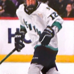 Chloe Aurard 2024 Upper Deck PWHL Hockey Base Set #17