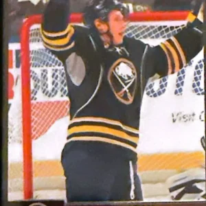 Luke Adam 2012-13 Upper Deck Series 1 Hockey Base #19