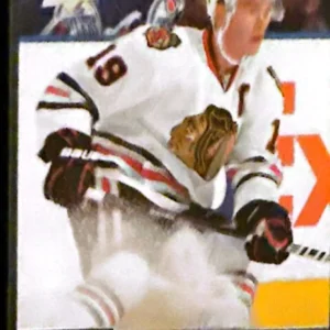 Jonathan Toews 2012-13 Upper Deck Series 1 Hockey Base #35