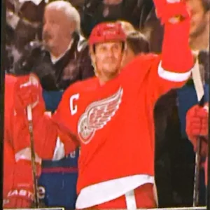 Nicklas Lidstrom 2012-13 Upper Deck Series 1 Hockey Base #60